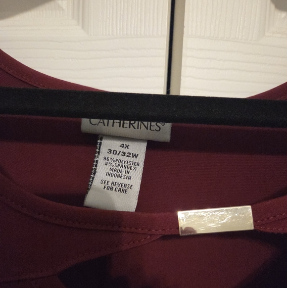 Catherines Deep Red Long Sleeve Top - Picture 2 of 3